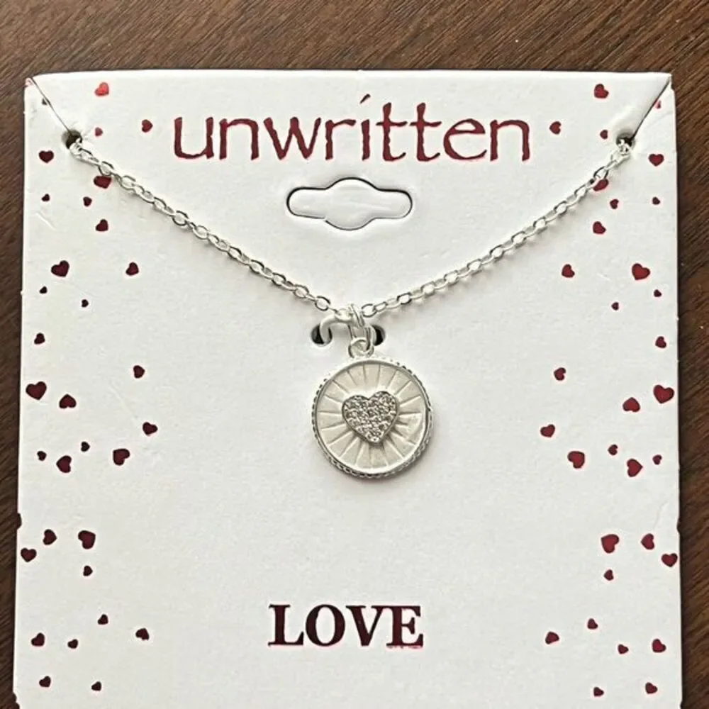 UNWRITTEN‎ LOVE Fine Silver Plated Chain Necklace 16